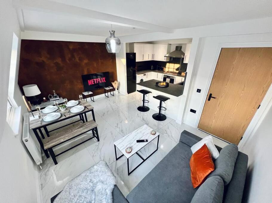 דירות וויימות' 2 Bed Harbourside Penthouse With Hot Tub & Stunning Roof Terrace מראה חיצוני תמונה